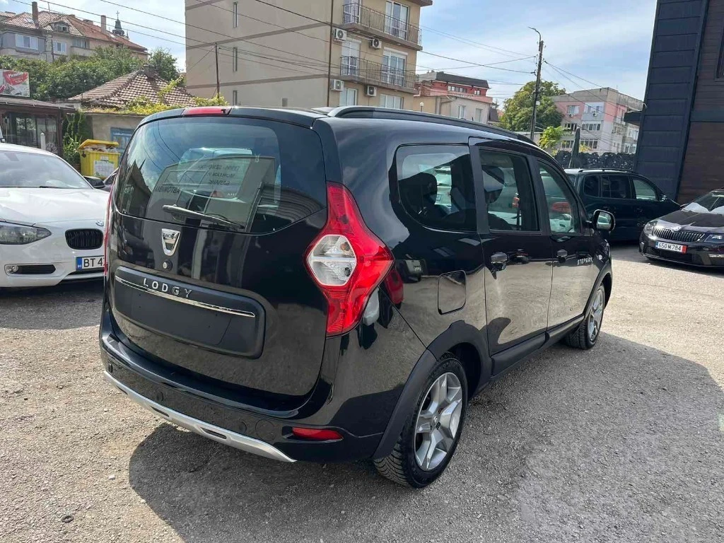 Dacia Lodgy 1.2 Stepway Е-6, снимка 6 - Автомобили и джипове - 54284338