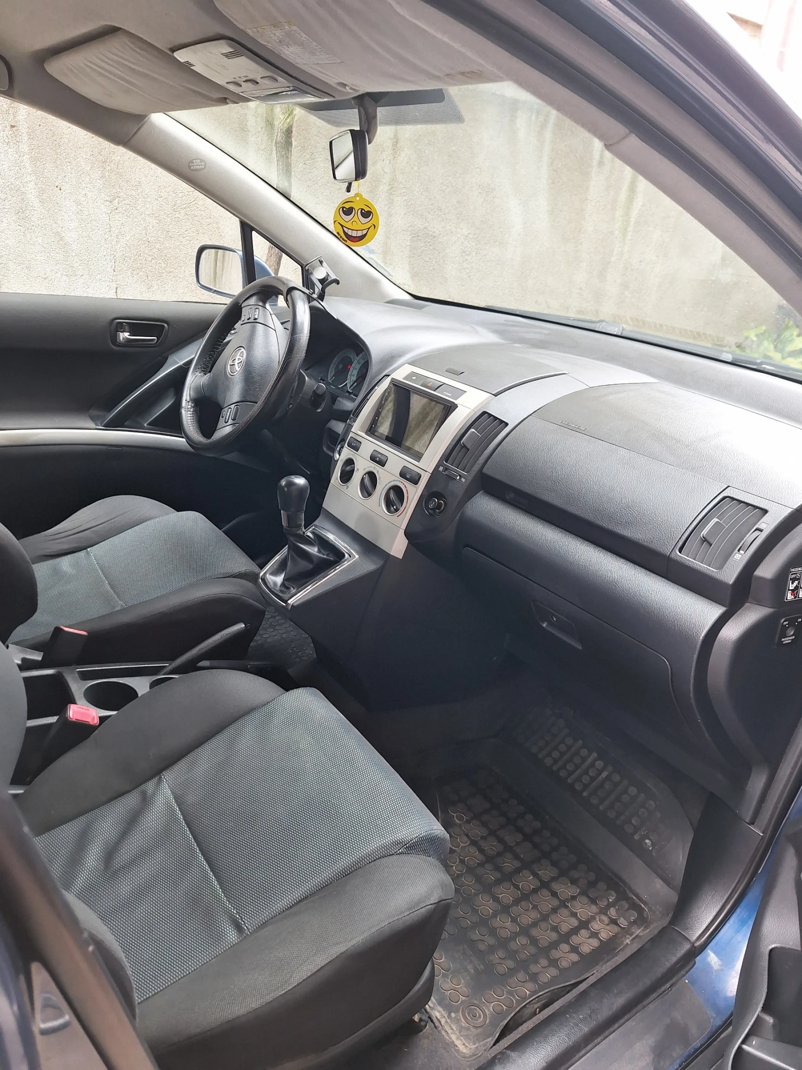 Toyota Corolla verso, снимка 3 - Автомобили и джипове - 54308478