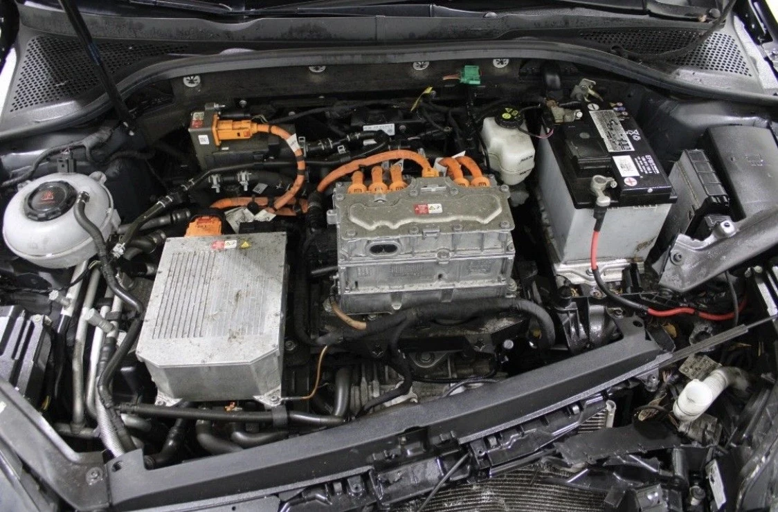 VW Golf E-Golf Facelift ���������� DC - CCS 36.8KW | Mobile.bg � ����������� 12