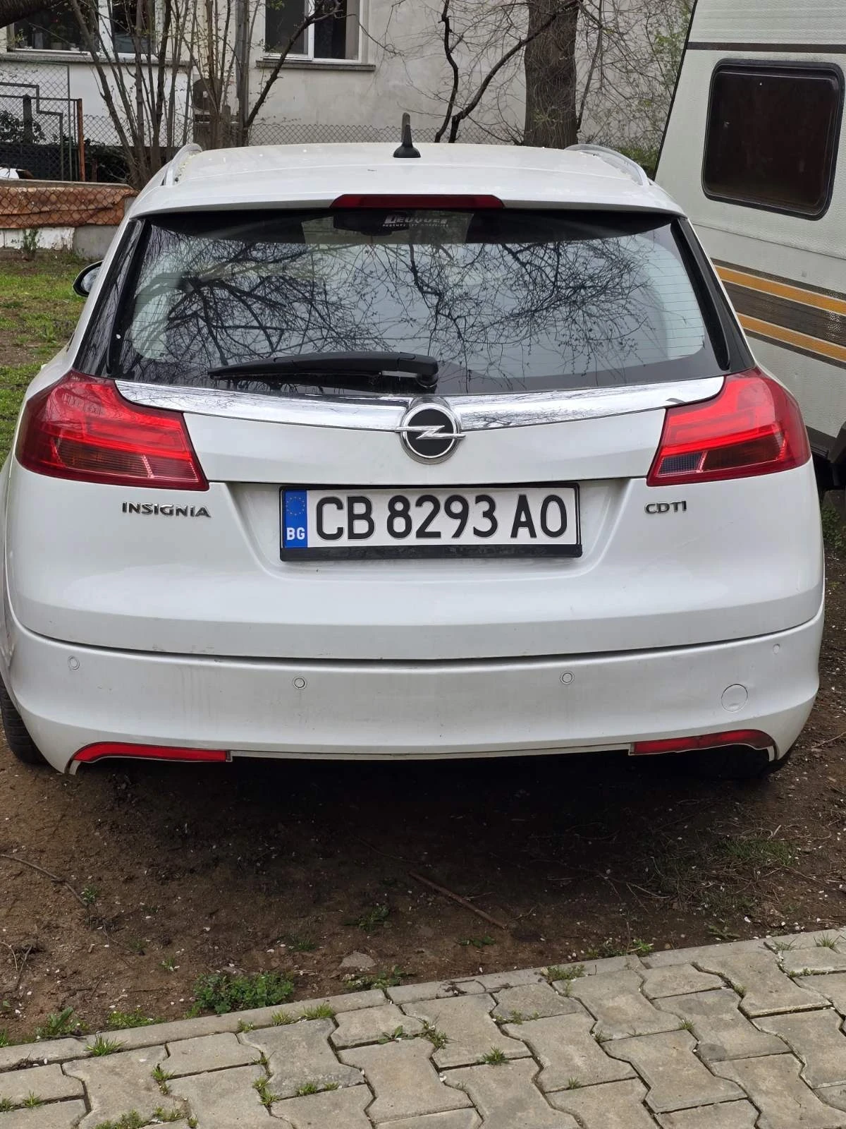 Opel Insignia Комби, снимка 9 - Автомобили и джипове - 54910219