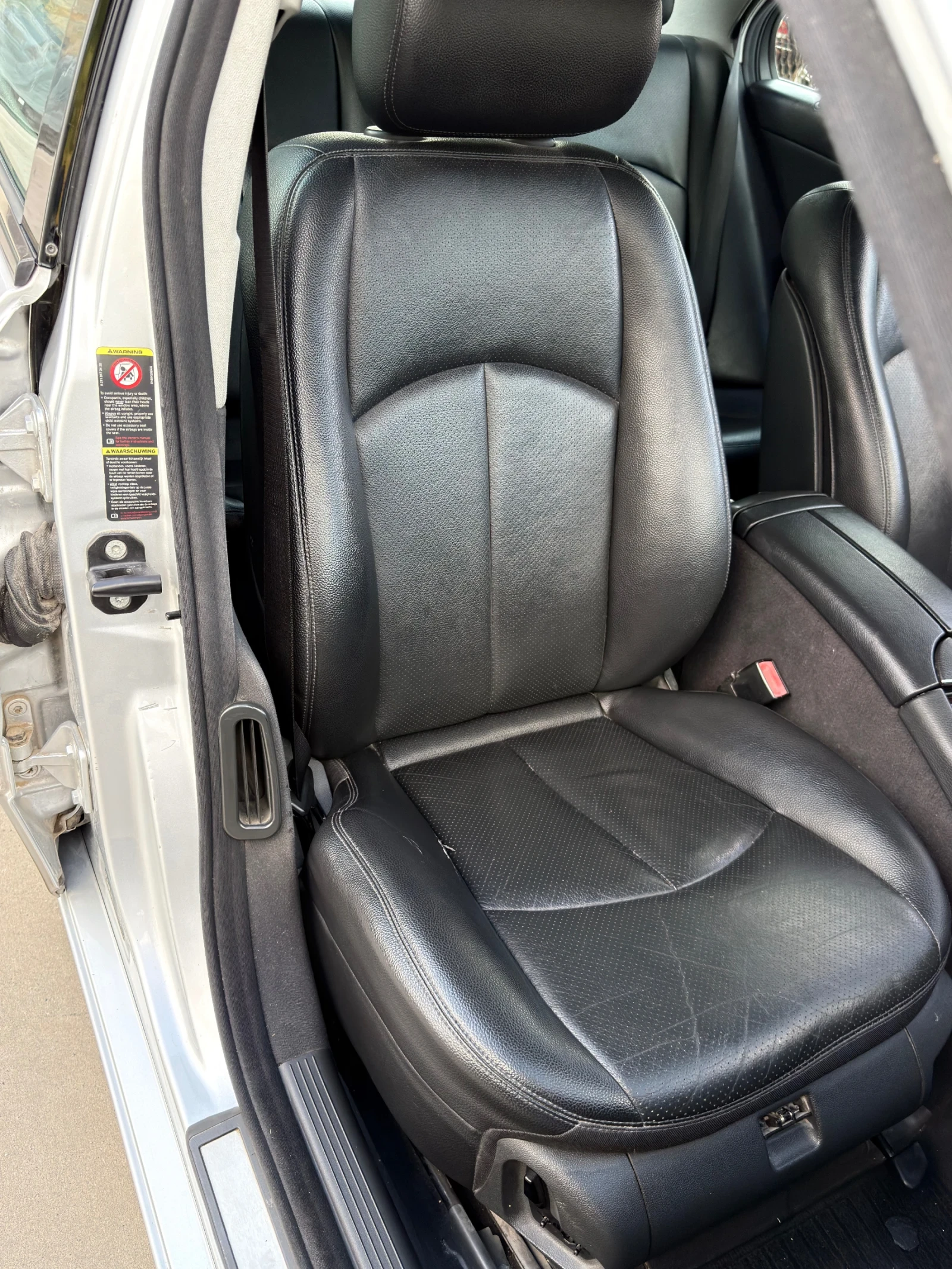 Mercedes-Benz E 220 Автоматик/Кожа/Климатроник, снимка 9 - Автомобили и джипове - 55290638