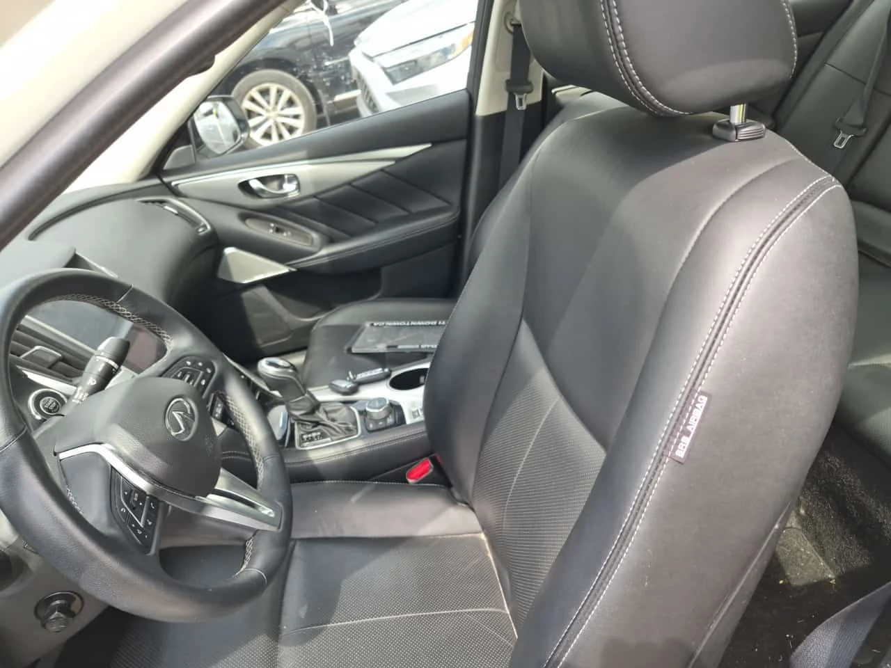 Infiniti Q50 * LUXE * CARFAX * БЕЗ ПЪРВОНАЧАЛНА ВНОСКА, снимка 5 - Автомобили и джипове - 55475477
