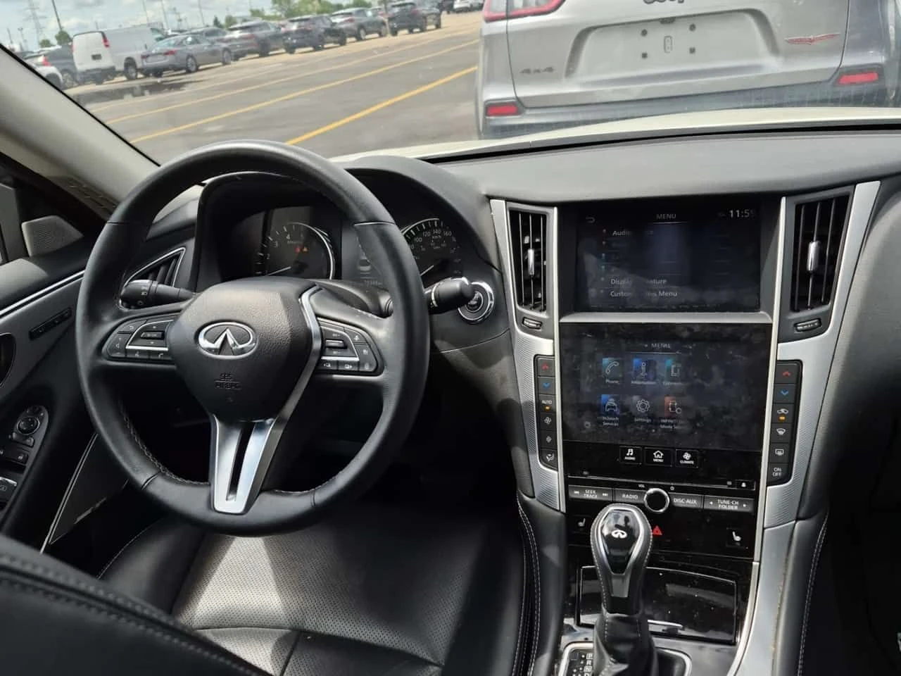 Infiniti Q50 * LUXE * CARFAX * БЕЗ ПЪРВОНАЧАЛНА ВНОСКА, снимка 12 - Автомобили и джипове - 55475477