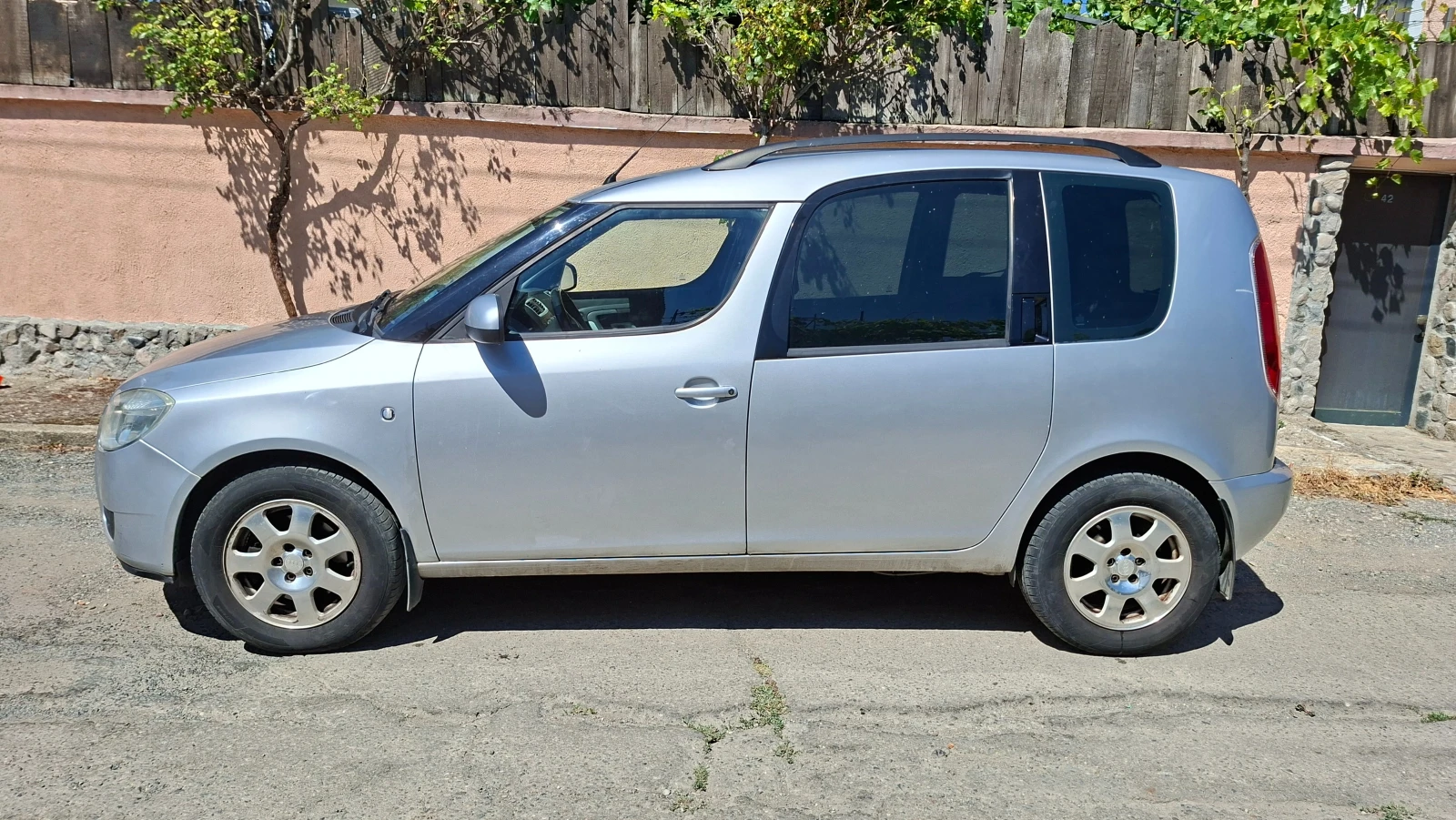 Skoda Roomster, снимка 8 - Автомобили и джипове - 55536143