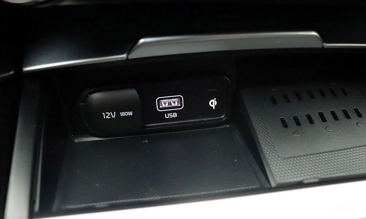 Kia Stinger 3.3* GT* ПОДГРЕВ* ОБДУХВАНЕ* ХЕДЪП* КАМЕРА* КЕЙЛЕС, снимка 15 - Автомобили и джипове - 55624466