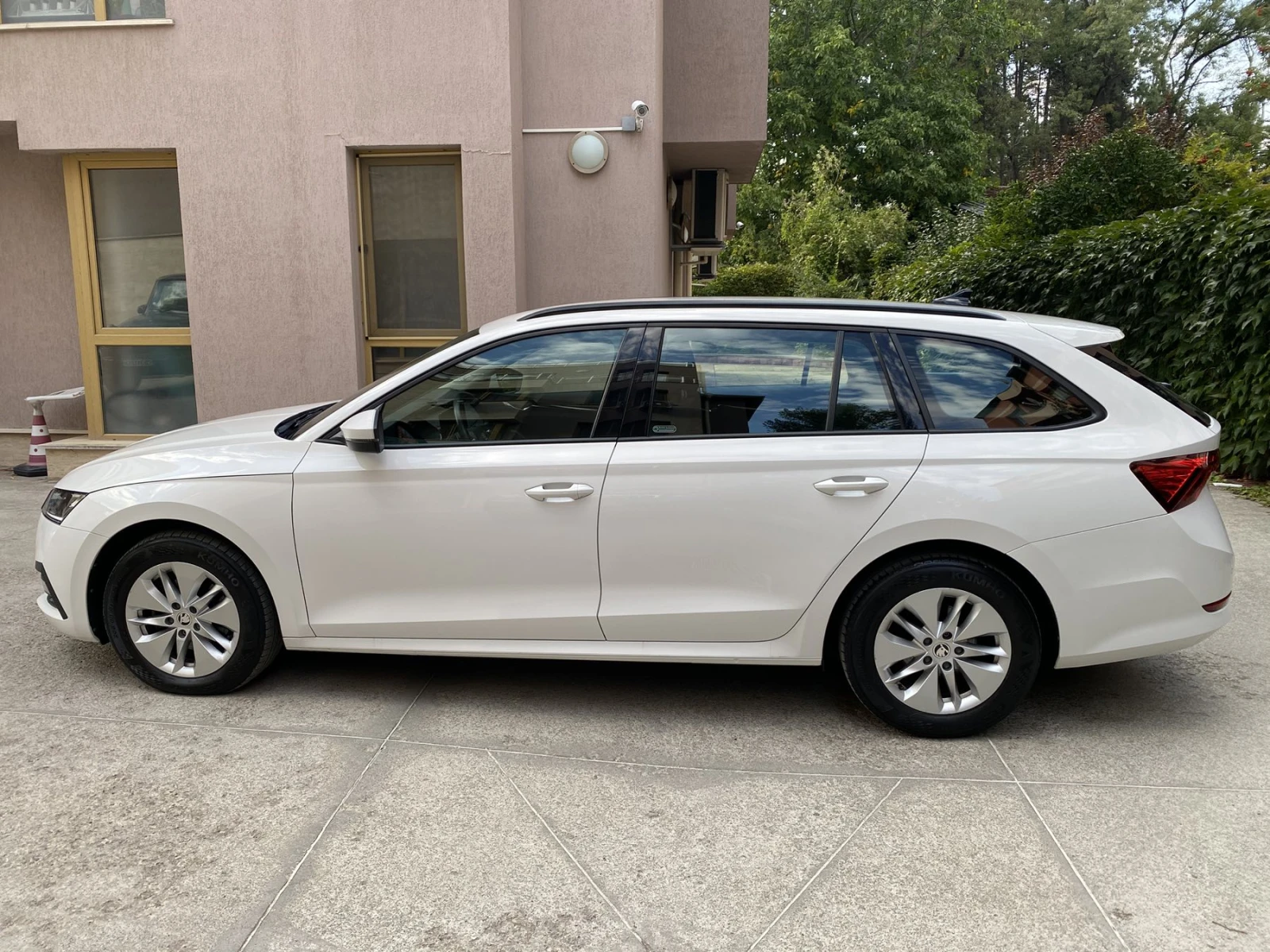 Skoda Octavia 2.0 TDI/ DSG/ Ambition, снимка 8 - Автомобили и джипове - 55903089