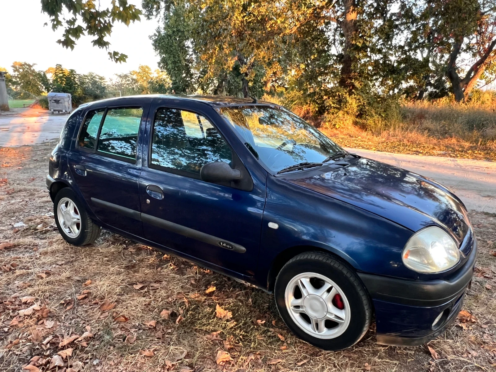 Renault Clio 1.2 LPG, снимка 2 - Автомобили и джипове - 55963259