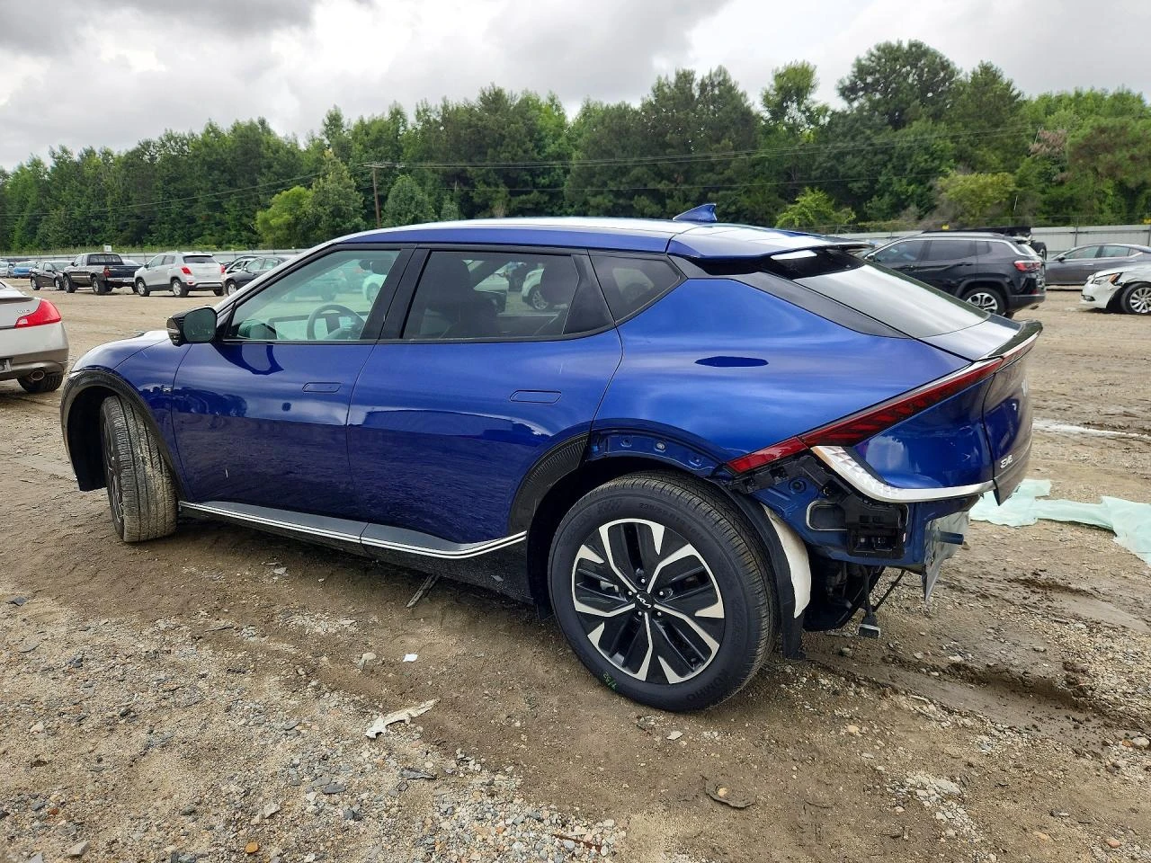 Kia EV6 Wind AWD, снимка 2 - Автомобили и джипове - 56405797