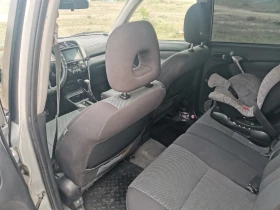 Toyota Rav4 2.0 D-4D, снимка 9