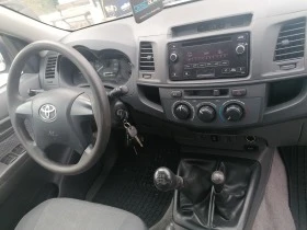 Toyota Hilux 2.5 D4D 4x4, снимка 10