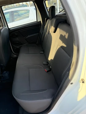Dacia Duster 1.5DCI включена регистрация, снимка 7