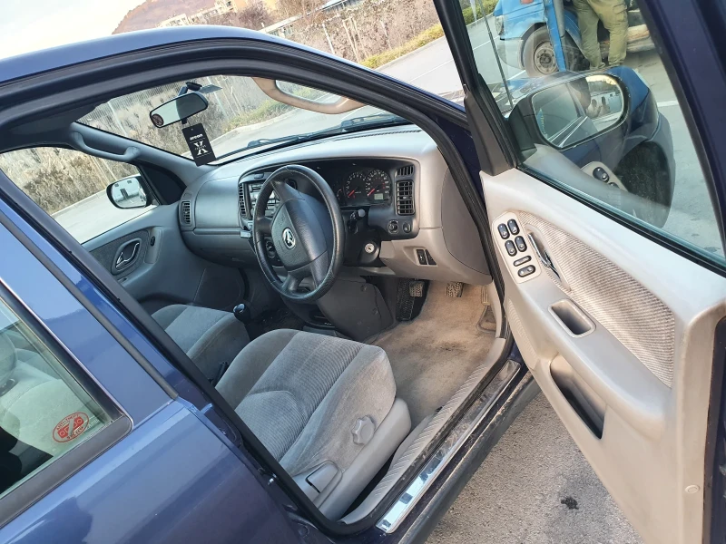 Mazda Tribute Бартер, снимка 10 - Автомобили и джипове - 48135236