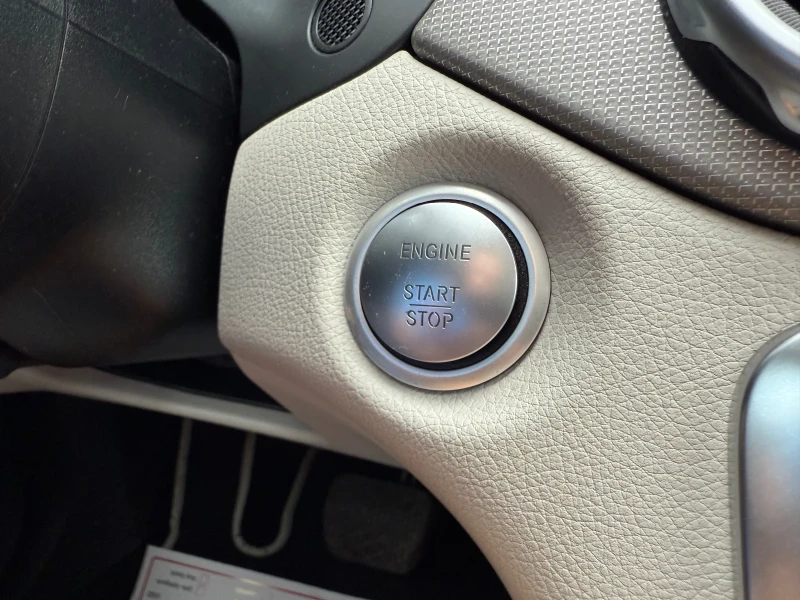 Mercedes-Benz GLA 200 2.2 CDI Face Lift Кожа* Нави* Камера , снимка 15 - Автомобили и джипове - 52359397