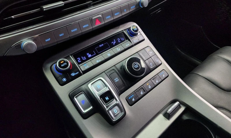 Hyundai Palisade Diesel 2.2 2WD Prestige, снимка 9 - Автомобили и джипове - 52059227