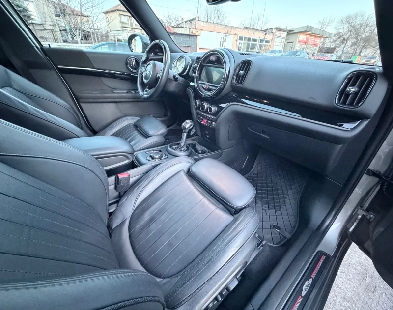 Mini Countryman John Cooper Works - Нов внос Швейцария, снимка 11 - Автомобили и джипове - 52999014