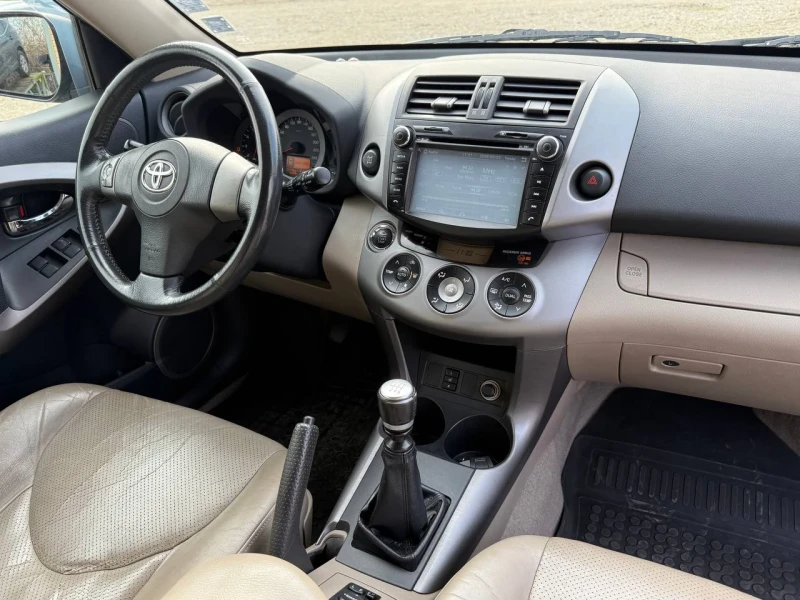 Toyota Rav4 2.2 D4D/177cc, снимка 12 - Автомобили и джипове - 53336300