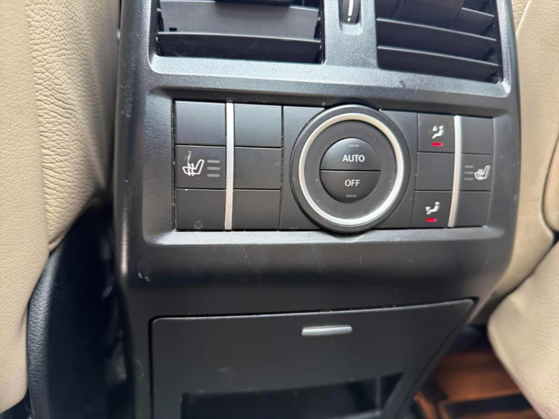 Mercedes-Benz GL 350 4MATIC* 7 МЕСТЕН* ПОДГРЕВ НА ВОЛАН/СЕДАЛКИ* ПАНОРА, снимка 10 - Автомобили и джипове - 53488457