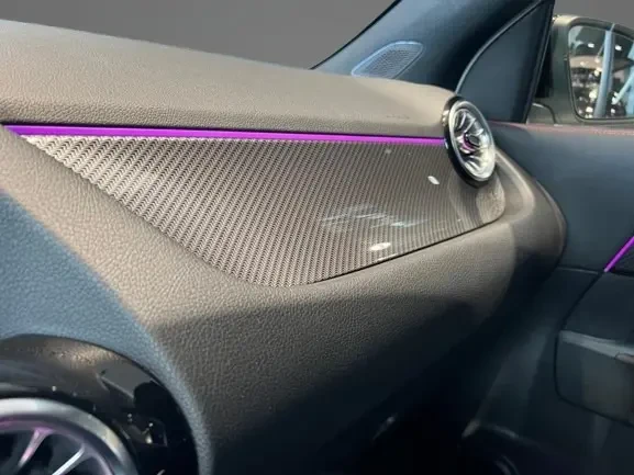 Mercedes-Benz GLA 200 = AMG Line = Advanced Plus Гаранция, снимка 8 - Автомобили и джипове - 53618199