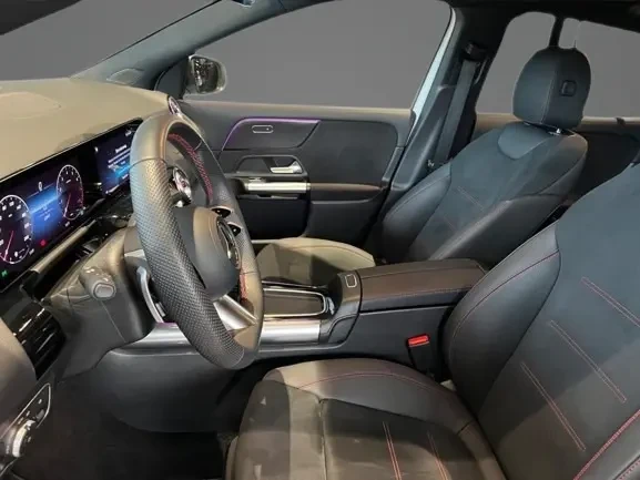 Mercedes-Benz GLA 200 = AMG Line = Advanced Plus Гаранция, снимка 5 - Автомобили и джипове - 53618199