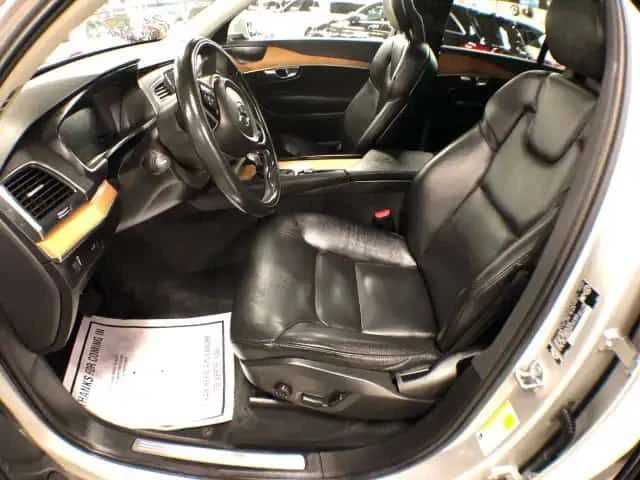 Volvo Xc90 * MOMENTUM * 7 МЕСТЕН * PANO * МЪРТВА ТОЧКА, снимка 16 - Автомобили и джипове - 54182865