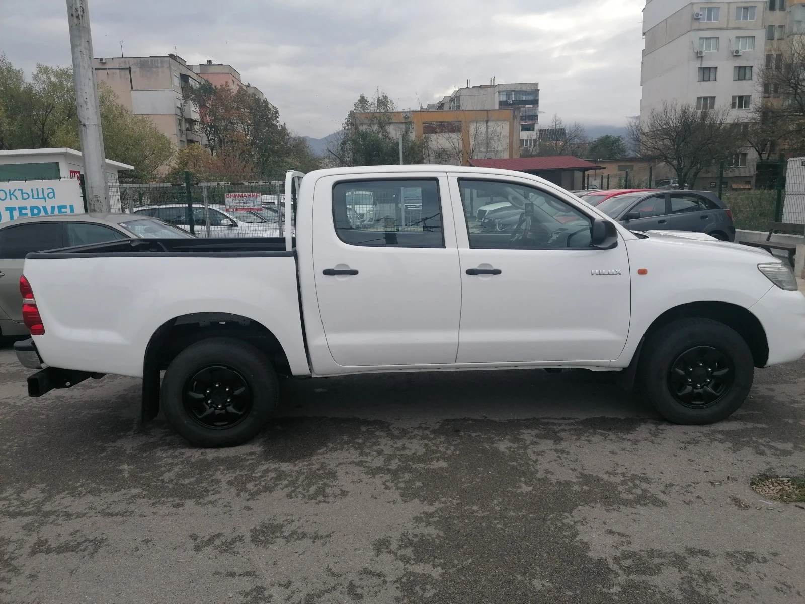 Toyota Hilux 2.5 D4D 4x4 - изображение 3