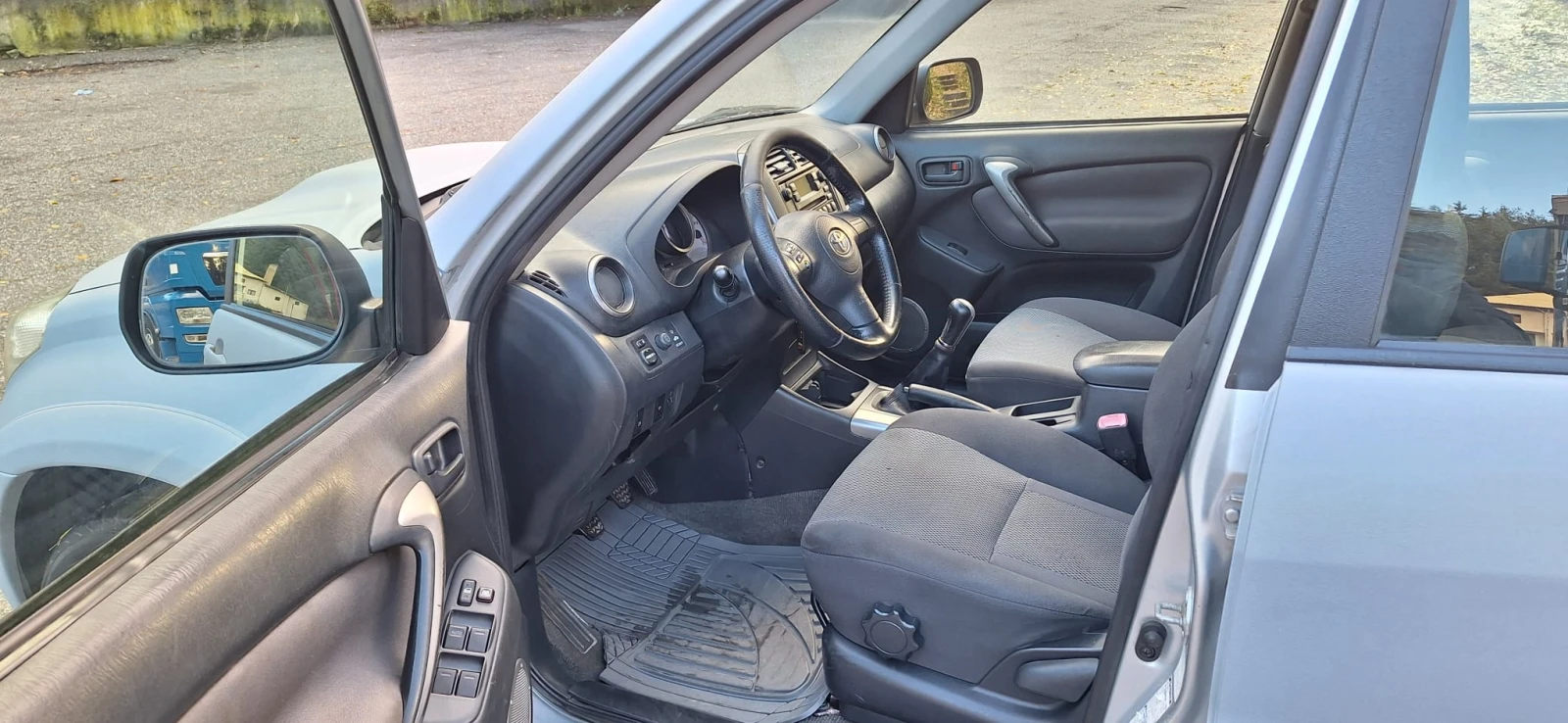 Toyota Rav4 2.0 d4d 116к.с - изображение 7