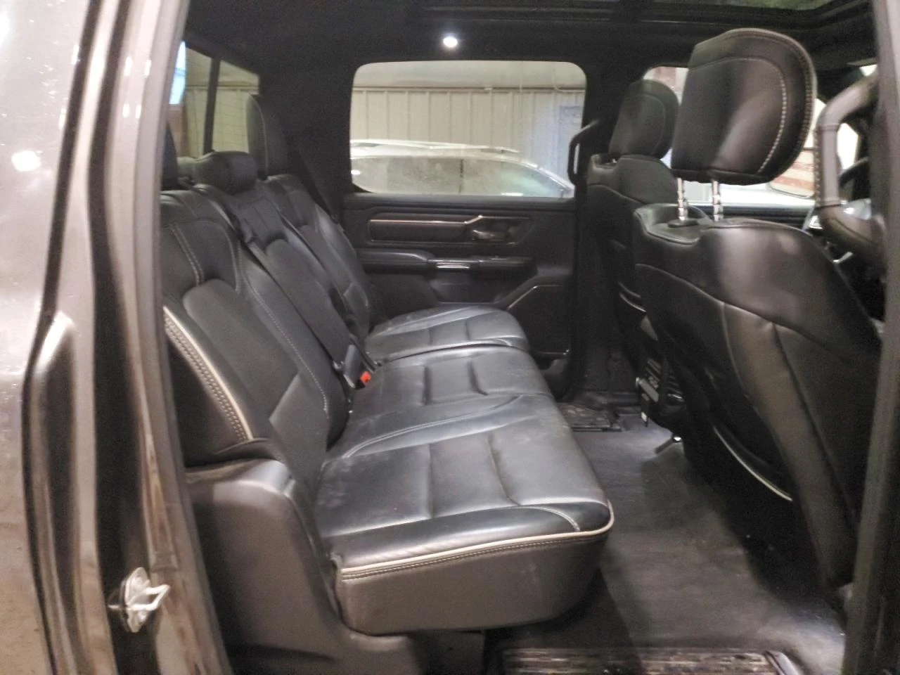 Dodge RAM 1500 LIMITED/AWD/NAVI/ОТ 306 ЕВРО НА МЕСЕЦ, снимка 10 - Автомобили и джипове - 53919379