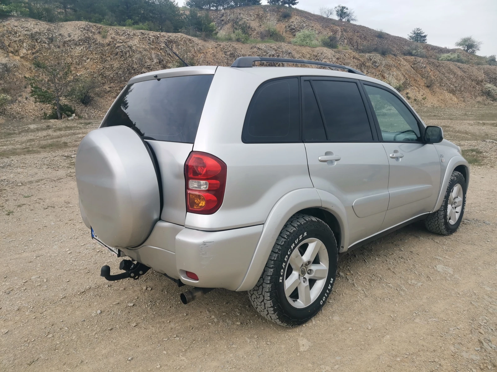 Toyota Rav4 2.0 D-4D, снимка 5 - Автомобили и джипове - 54211232