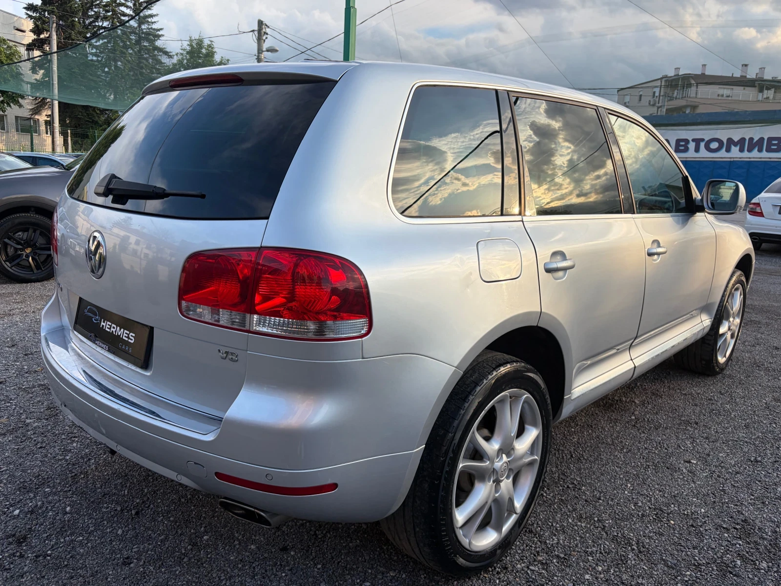 VW Touareg Individual, снимка 4 - Автомобили и джипове - 54815294