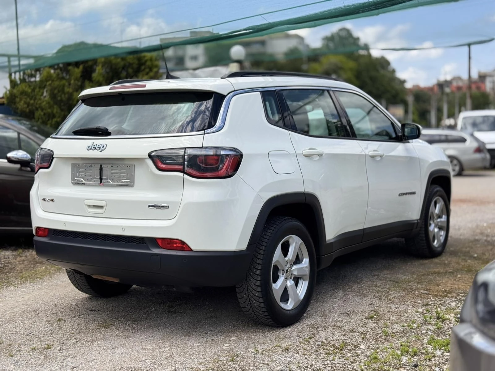 Jeep Compass 2.0M-Jet* 4x4* Distronic, снимка 5 - Автомобили и джипове - 55145516