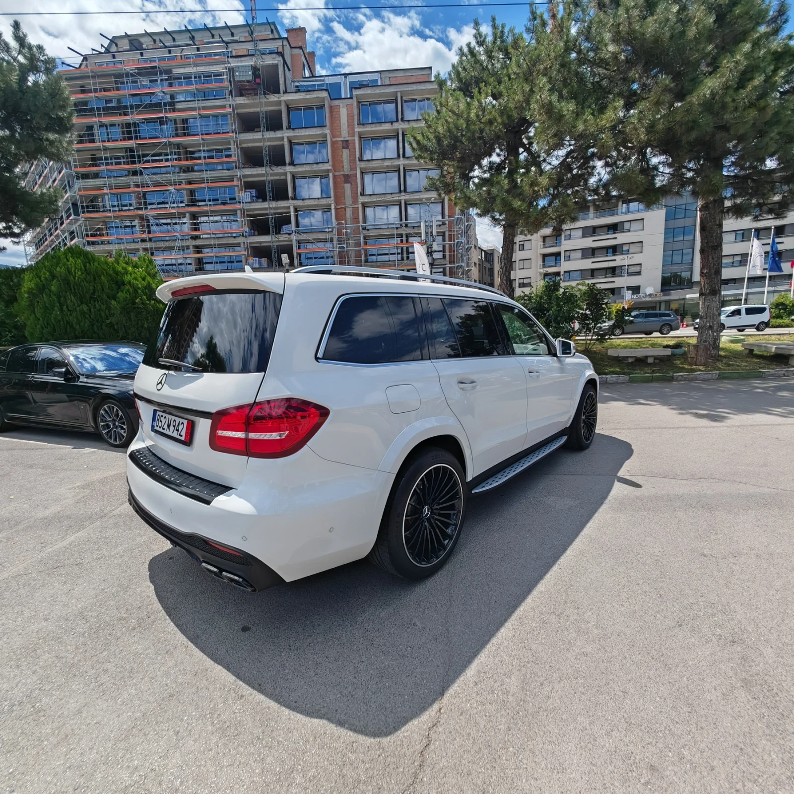 Mercedes-Benz GLS 450 Full AMG  pack , снимка 7 - Автомобили и джипове - 55165245