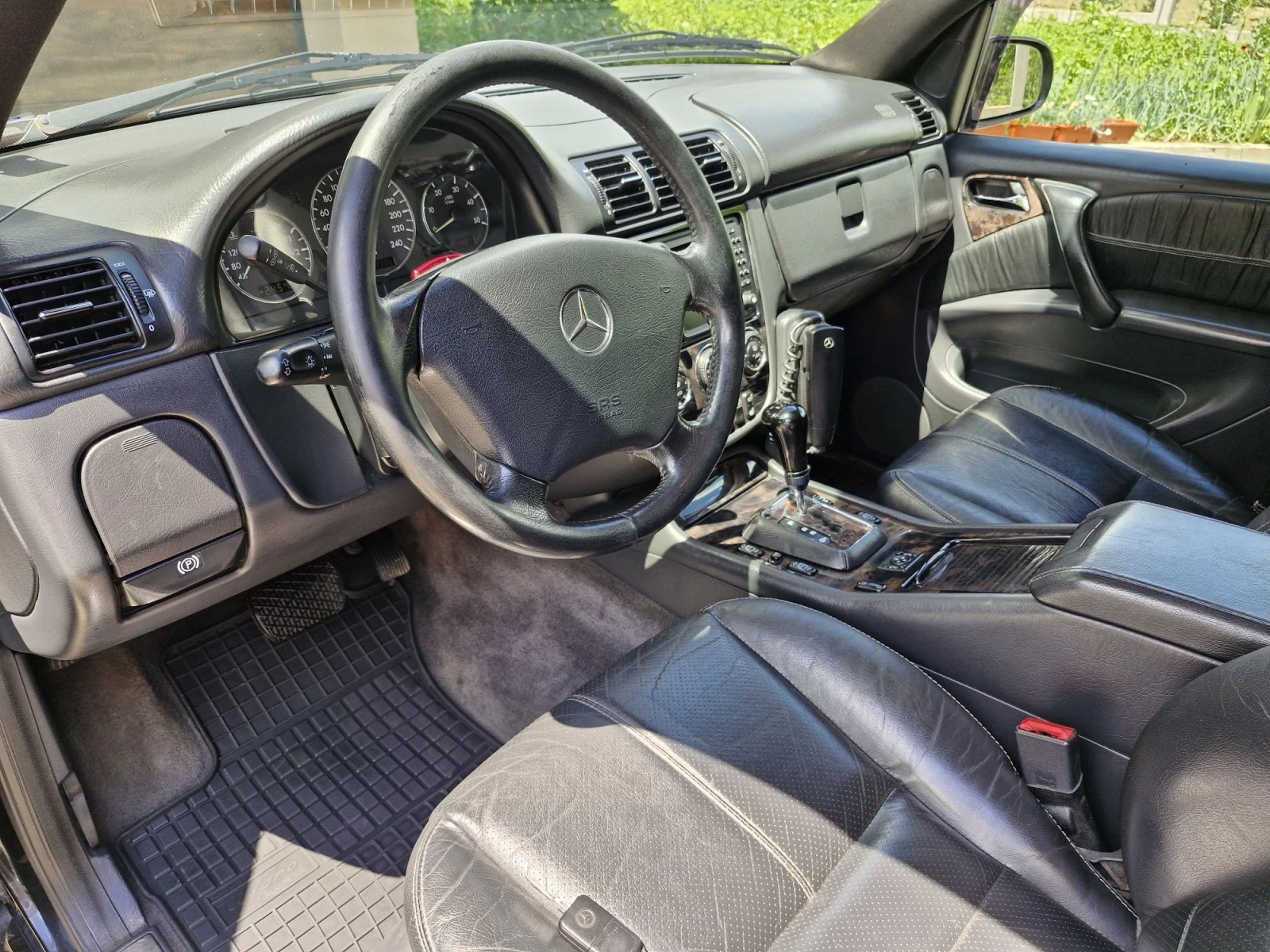 Mercedes-Benz ML 270 2.7 CDI, снимка 6 - Автомобили и джипове - 55590027