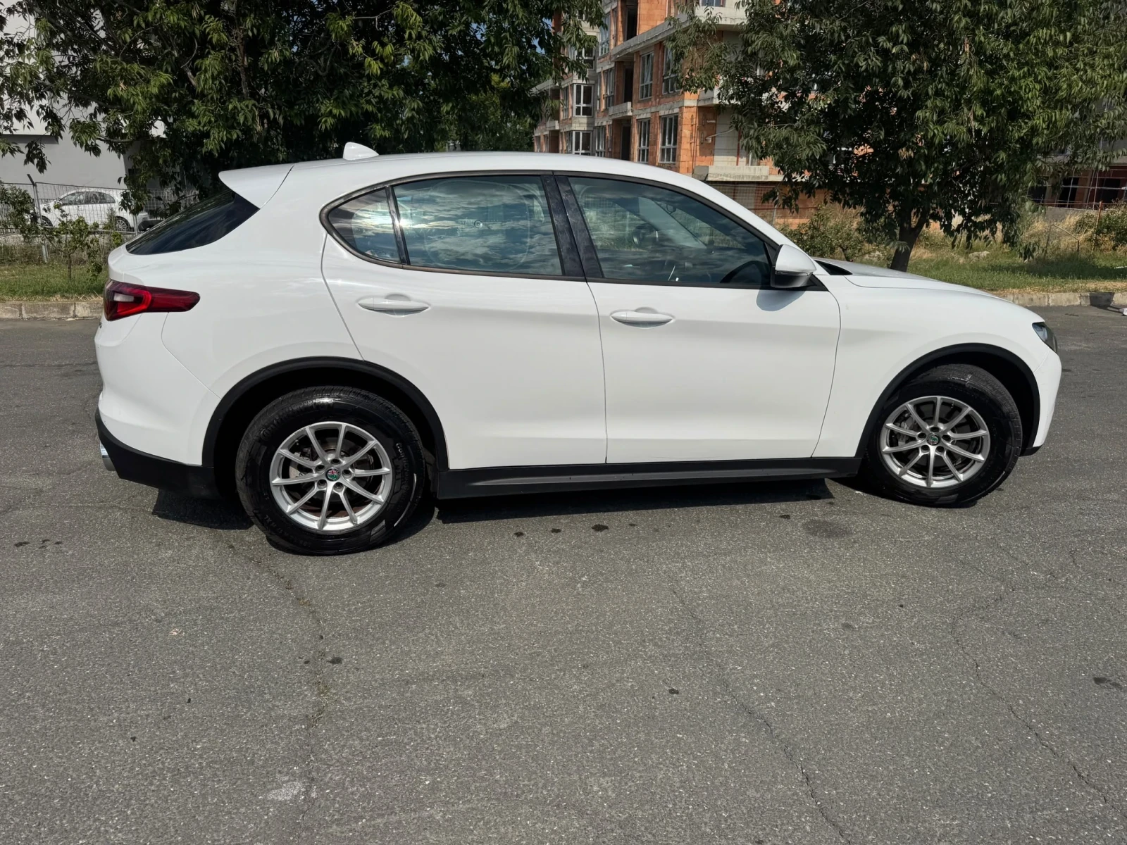 Alfa Romeo Stelvio 2.2, снимка 7 - Автомобили и джипове - 55610271