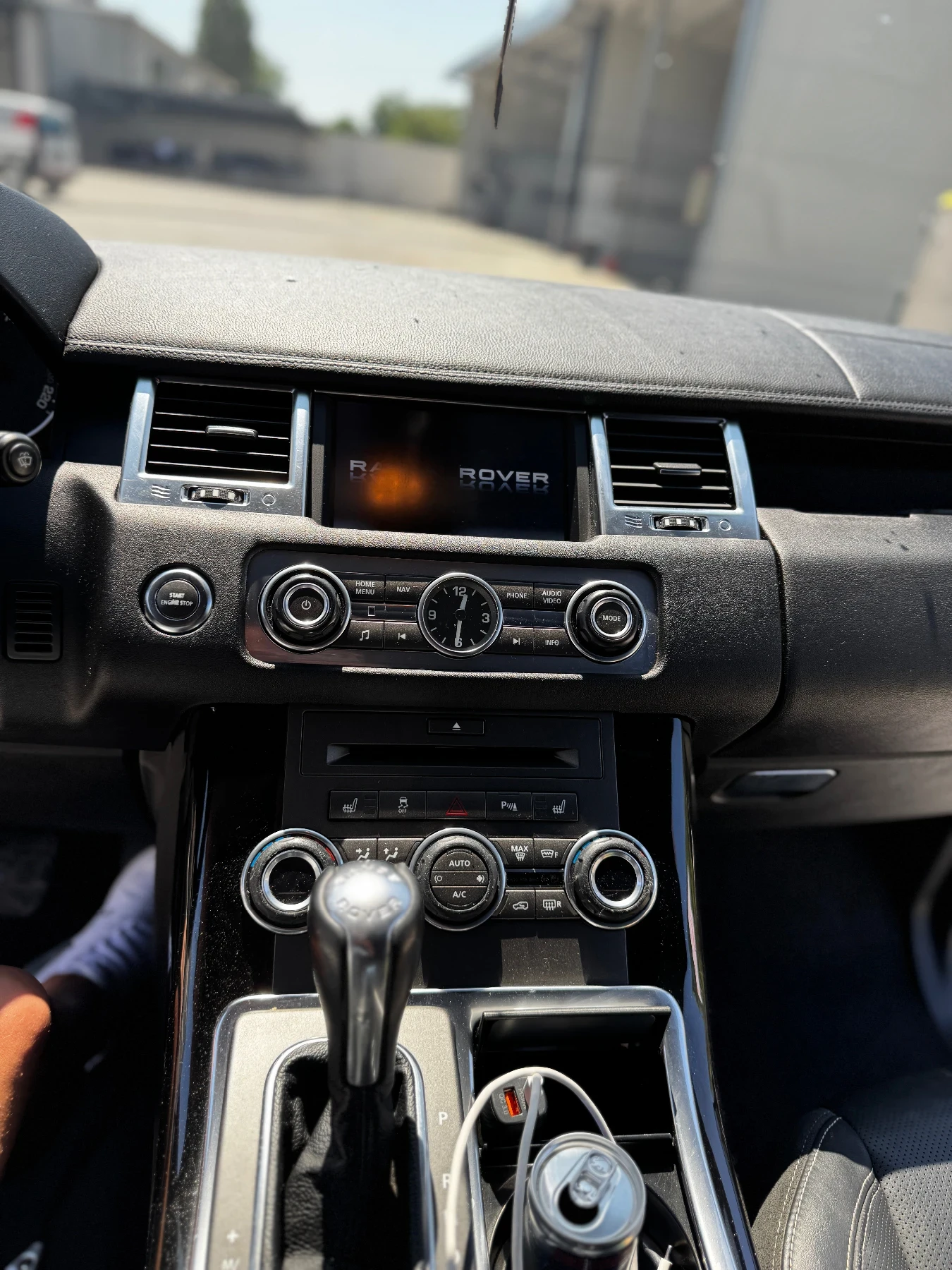 Land Rover Range Rover Sport 3.0HSE, снимка 9 - Автомобили и джипове - 55612877