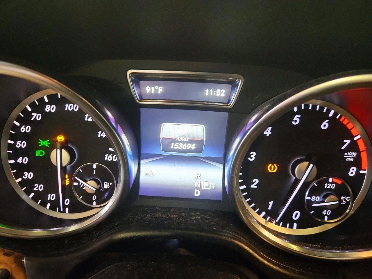 Mercedes-Benz GL 550 4MATIC| HARMAN| ОБДУХ| KEYLESS| , снимка 9 - Автомобили и джипове - 55689439