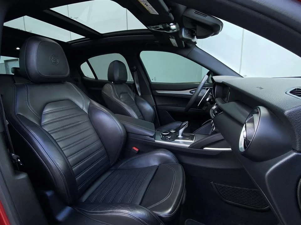 Alfa Romeo Stelvio * Ti Sport Q4* АВТОКРЕДИТ БЕЗ ПЪРВОНАЧАЛНА ВНОСКА*, снимка 5 - Автомобили и джипове - 55804716