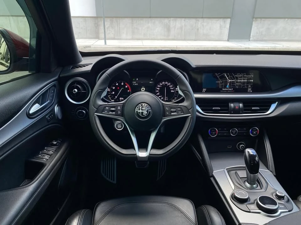 Alfa Romeo Stelvio * Ti Sport Q4* АВТОКРЕДИТ БЕЗ ПЪРВОНАЧАЛНА ВНОСКА*, снимка 6 - Автомобили и джипове - 55804716