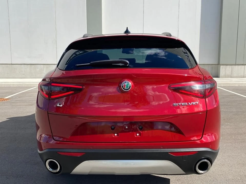 Alfa Romeo Stelvio * Ti Sport Q4* АВТОКРЕДИТ БЕЗ ПЪРВОНАЧАЛНА ВНОСКА*, снимка 4 - Автомобили и джипове - 55804716