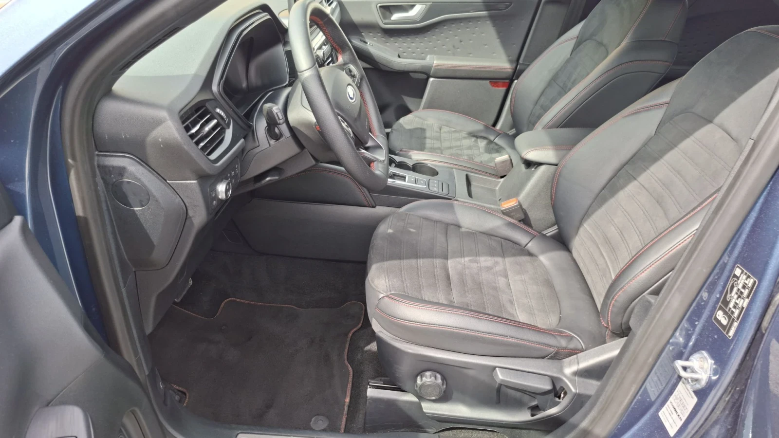 Ford Kuga 2.5(PHEV)ST-LINE PLUG, снимка 14 - Автомобили и джипове - 56229559