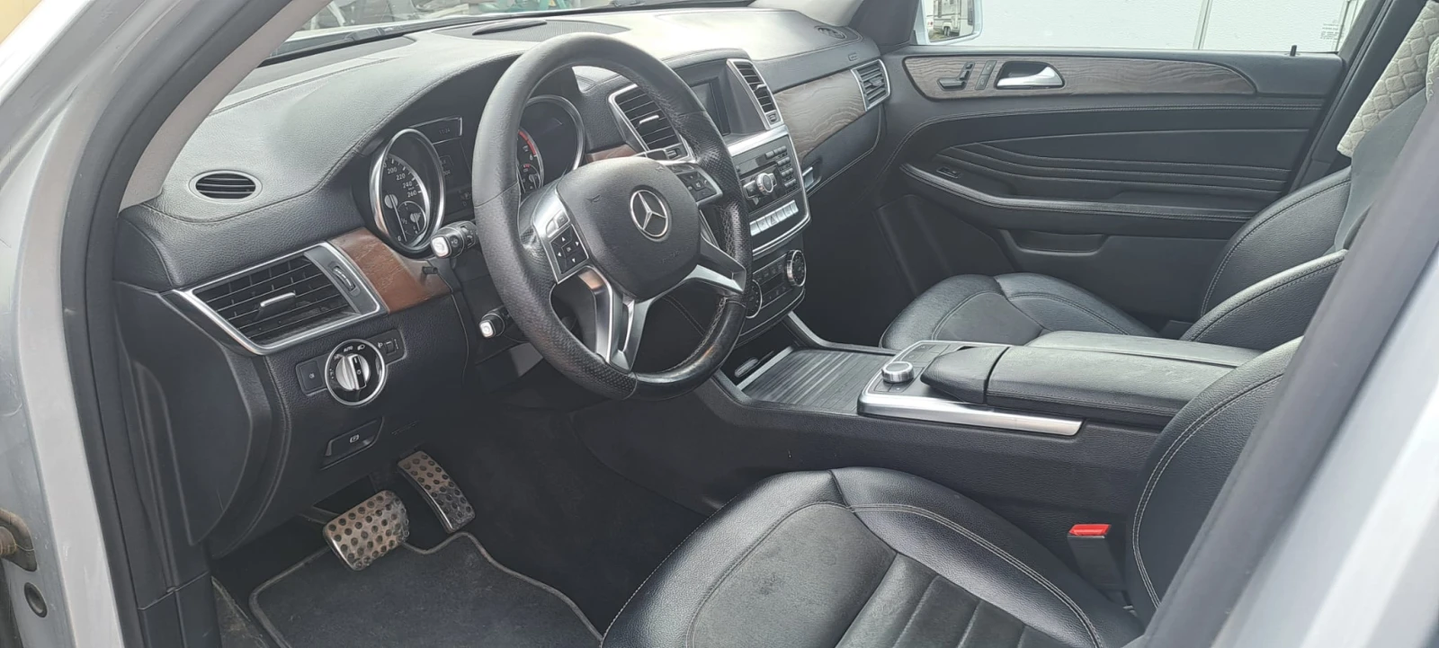 Mercedes-Benz ML 350, снимка 9 - Автомобили и джипове - 56601577