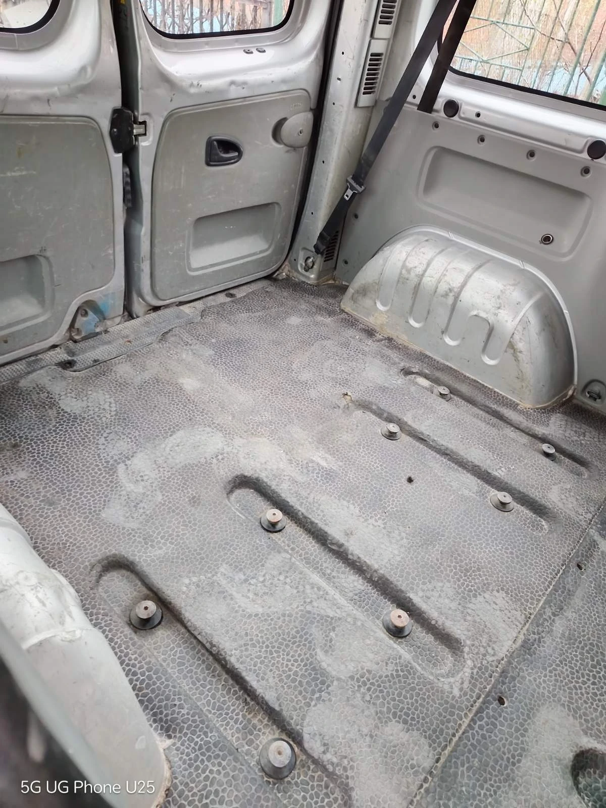 Opel Vivaro Пътнически  - изображение 9
