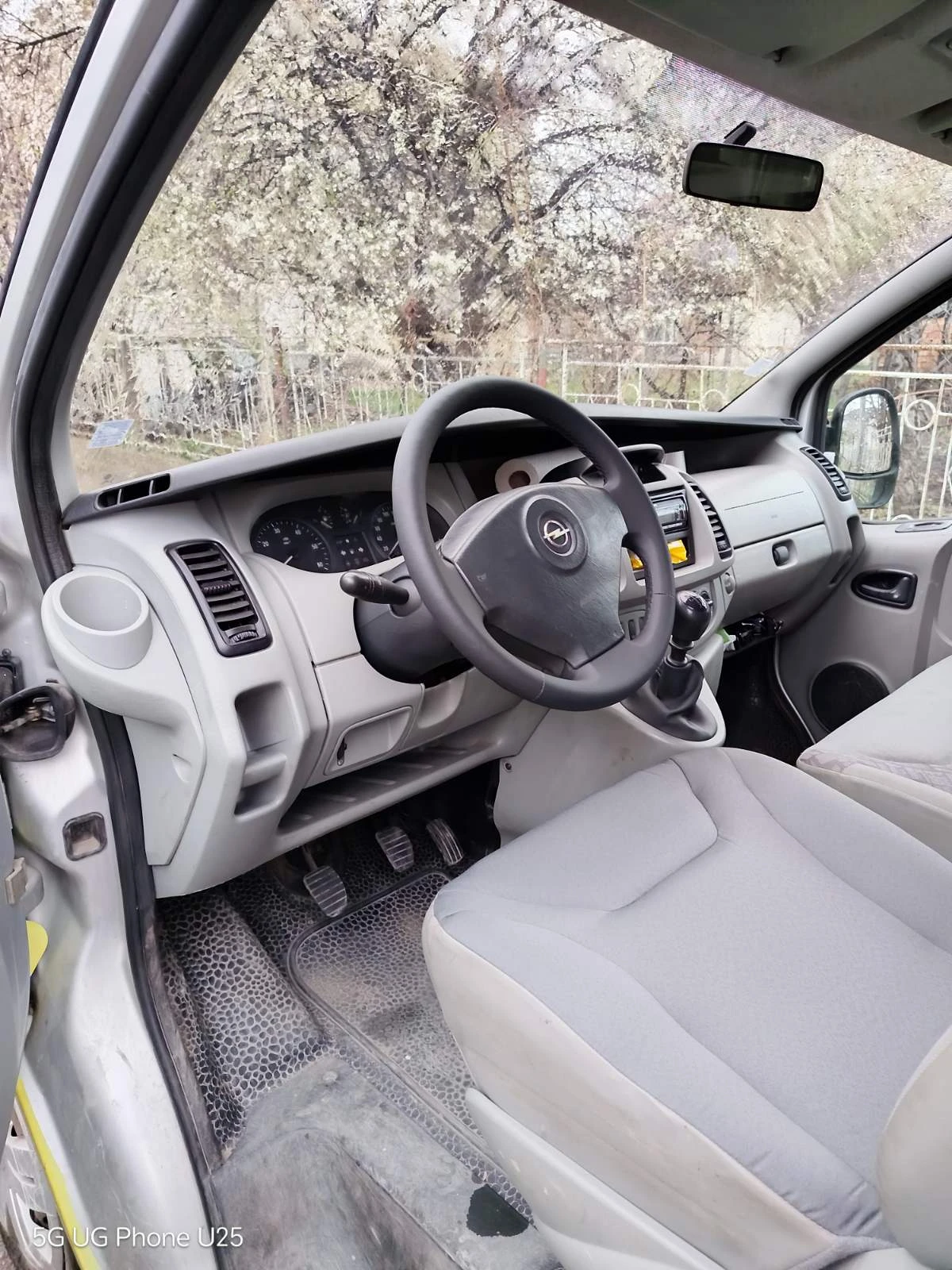 Opel Vivaro Пътнически  - изображение 6