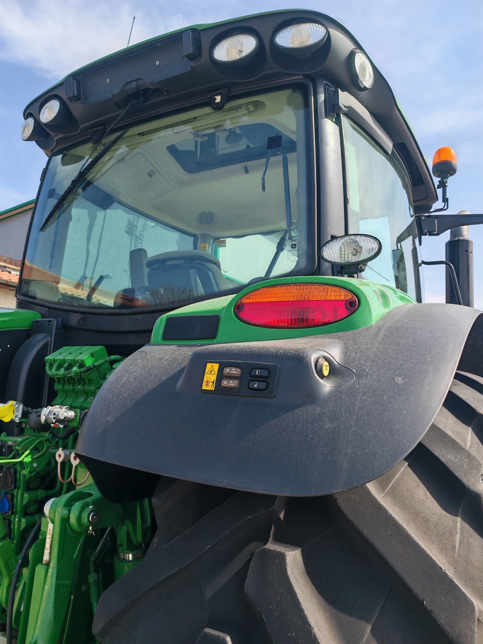 Трактор John Deere 6155R лизинг с първоначална вноска 20 %, снимка 6 - Селскостопанска техника - 54230364