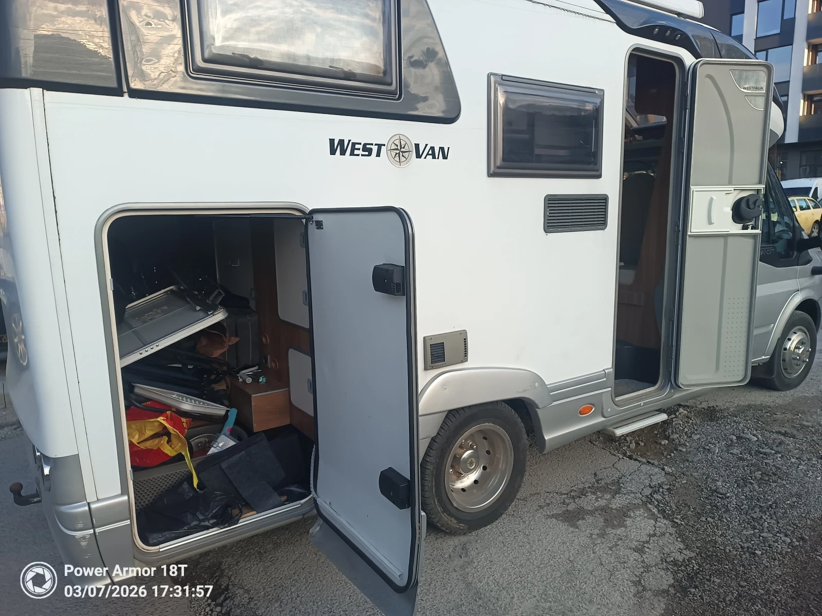 Кемпер Westfalia, снимка 10 - Каравани и кемпери - 54704102