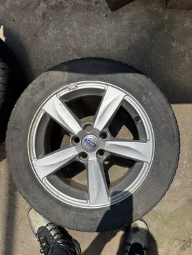 ���� � ������ 205/55R16 �� Volvo V40 | Mobile.bg � ����� ������ 1