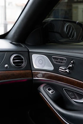 Mercedes-Benz S 560 LONG/S63/PANO/3xTV - 40999 € - 18414383 11