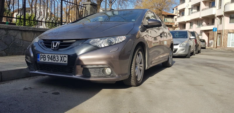 Honda Civic 1.8 AT FULL EXTRAS + Gas, снимка 10 - Автомобили и джипове - 48080843