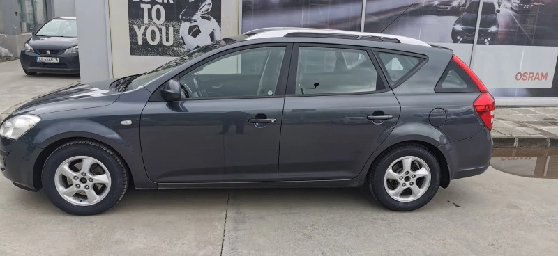 Kia Ceed, снимка 2 - Автомобили и джипове - 46891592