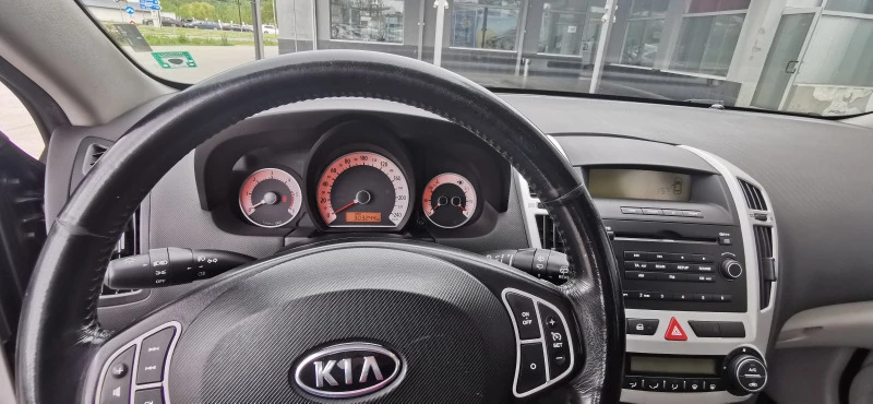 Kia Ceed, снимка 8 - Автомобили и джипове - 47404998