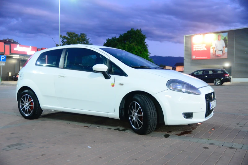 Fiat Punto, снимка 3 - Автомобили и джипове - 47370462